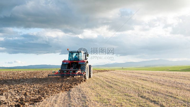 农用拖拉机带打药机：如何选择适合的型号**